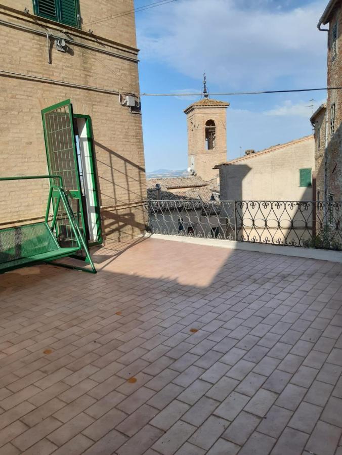 Palazzo Tuemi Apartment Castelplanio ภายนอก รูปภาพ